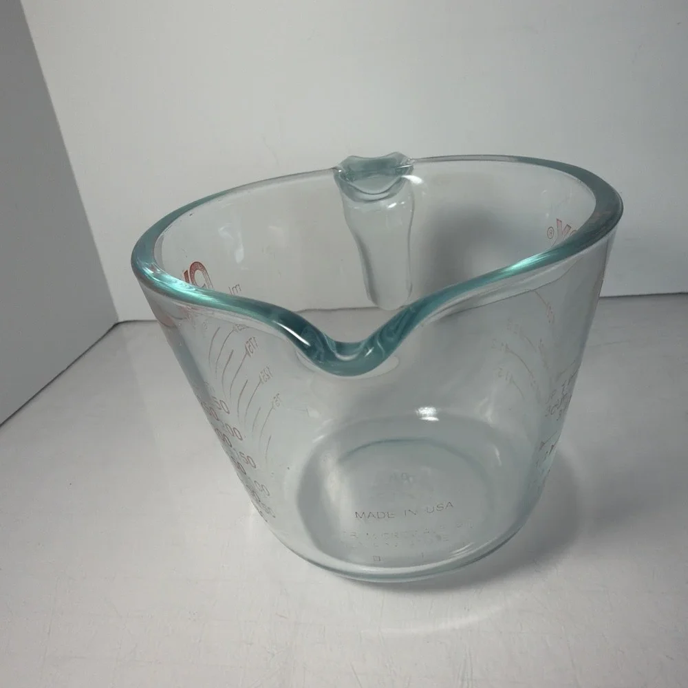 Pyrex vintage blue